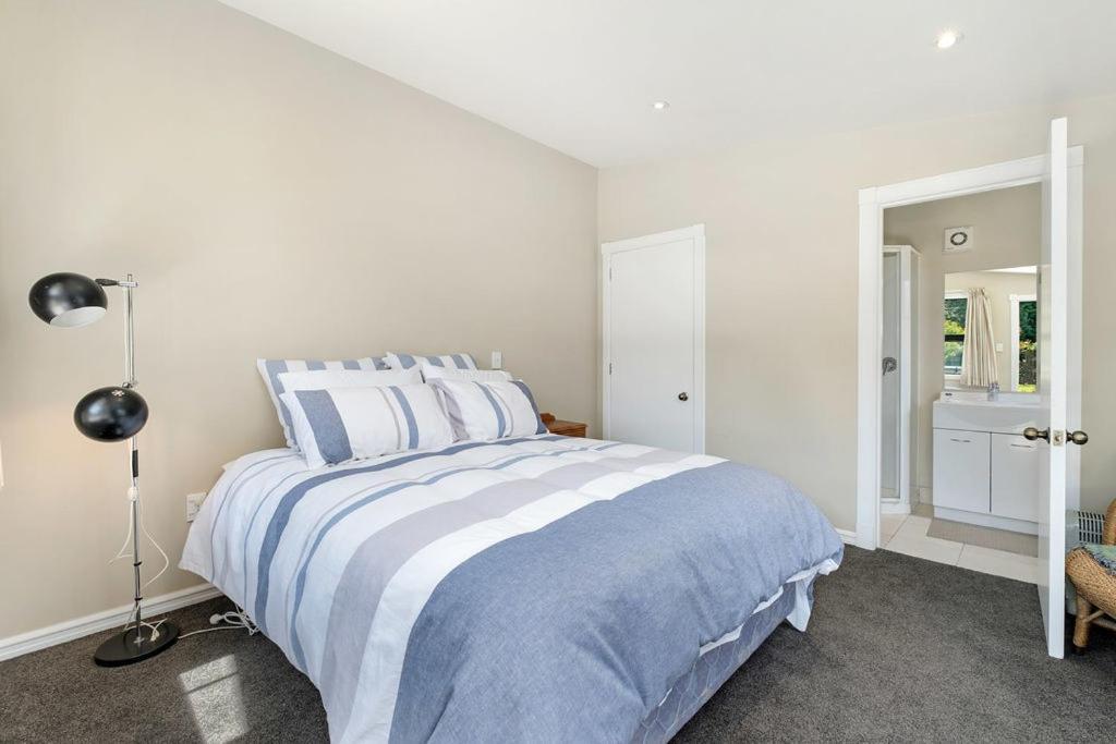 Lavender Country Cottage - Arrowtown Holiday Home Esterno foto